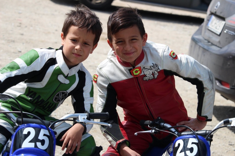 Kecsk&eacute;s Bence &eacute;s Kecsk&eacute;s Tomi a H-Moto Team versenyzői